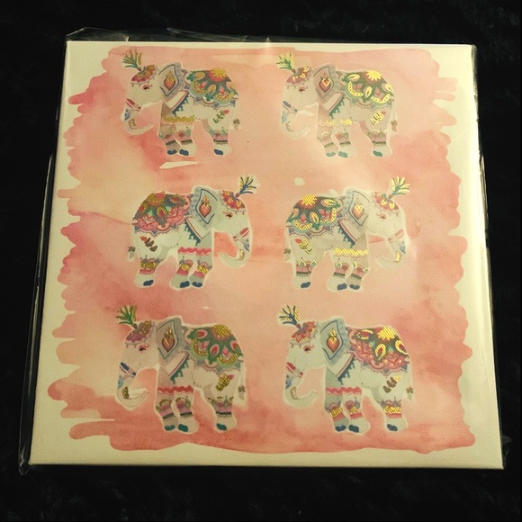 Other - ELEPHANT CANVAS ART NWT